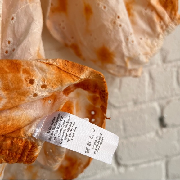 Broadway 38 Eyelet Blouse - Picture 10 of 15